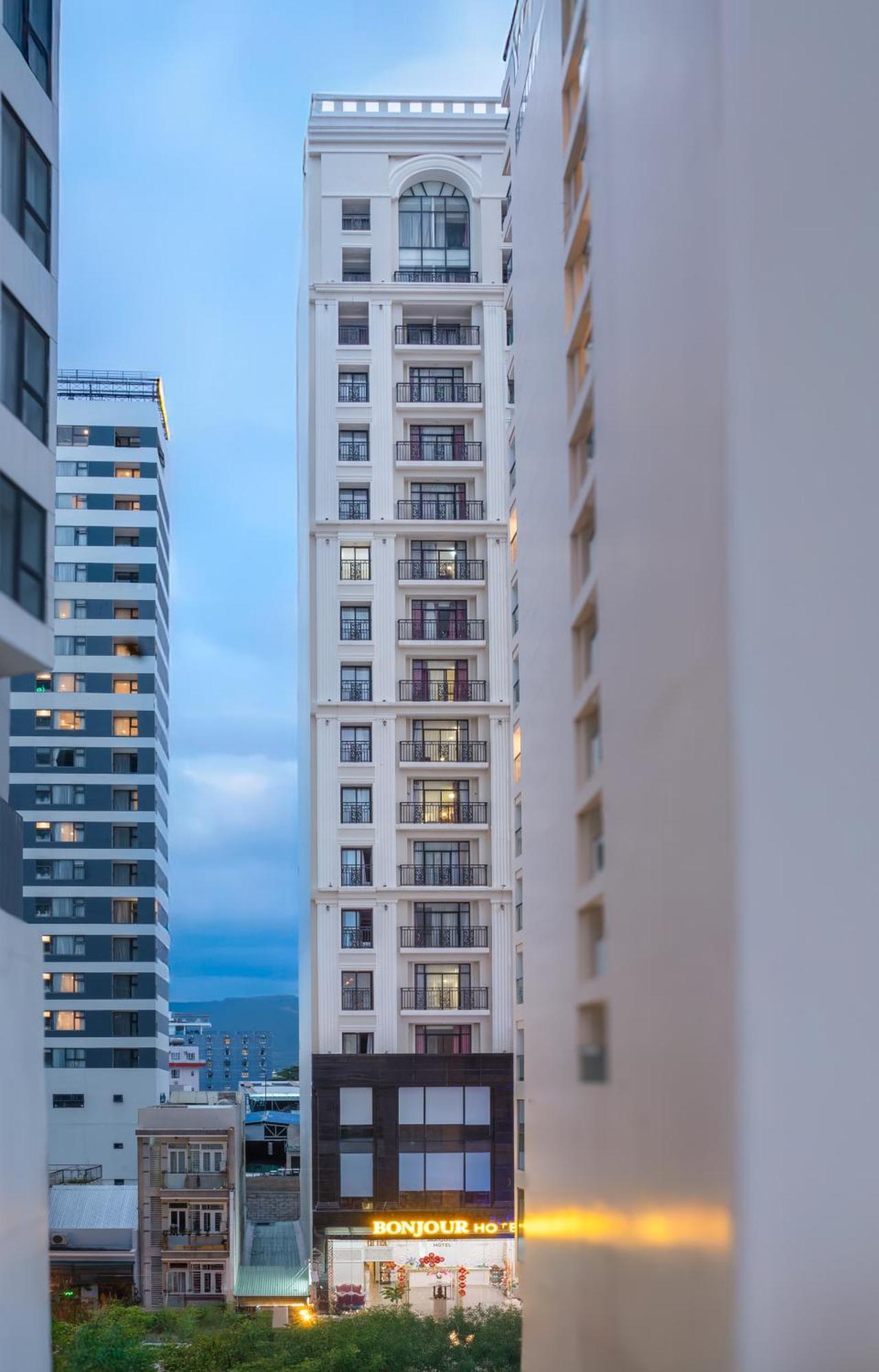Bonjour Nha Trang Hotel Exterior foto